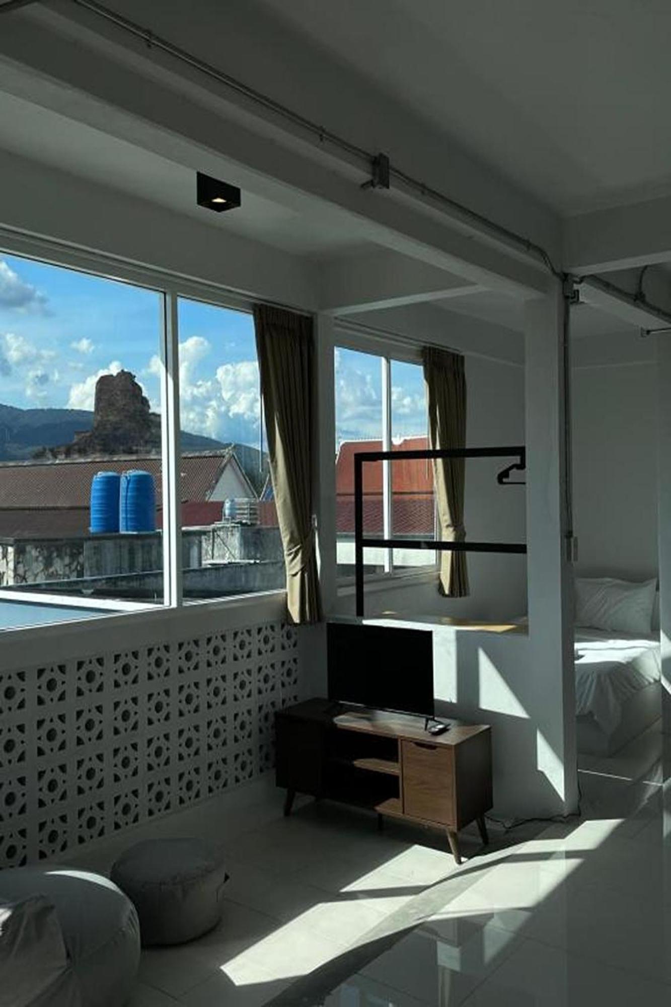 Asaya House Gasthuis 2*